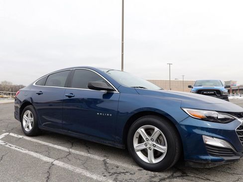 Used 2019 Chevrolet Malibu LS image 10