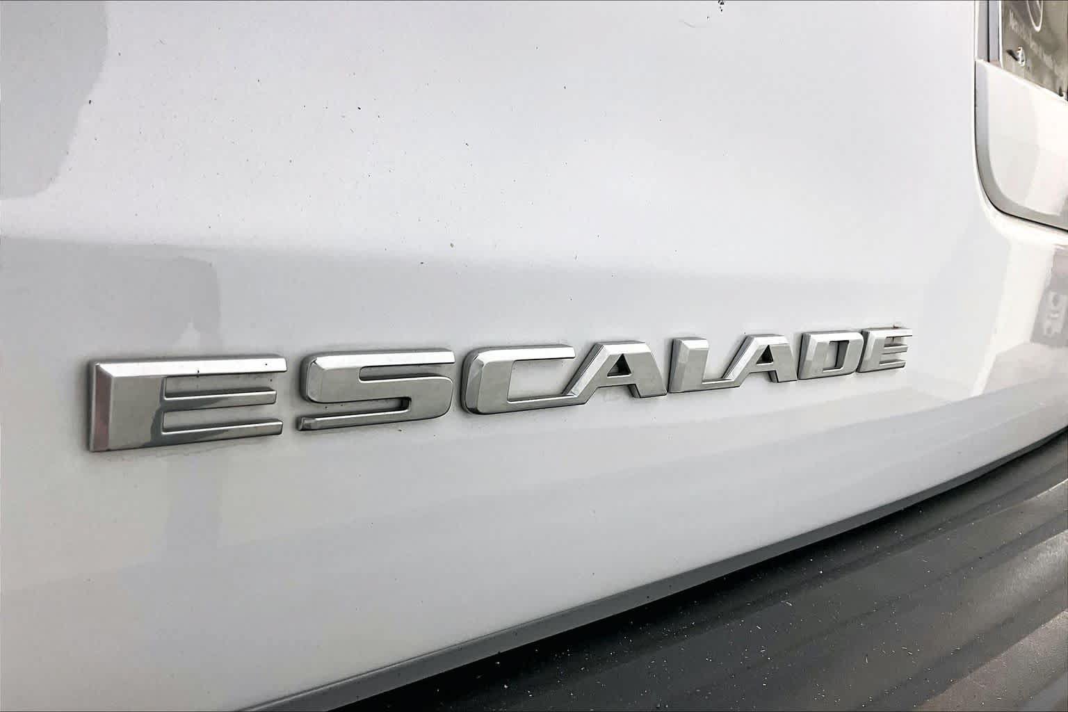 Used 2017 Cadillac Escalade ESV Platinum RWD image 10