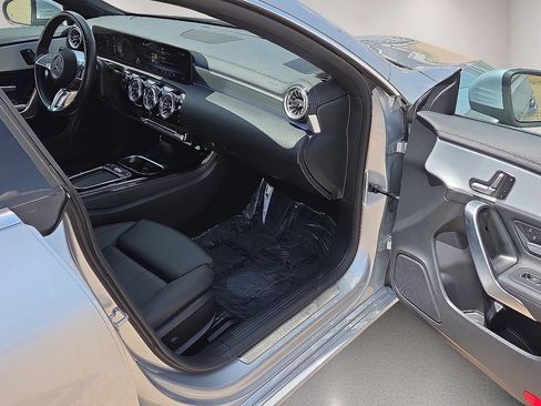 Used 2025 Mercedes-Benz CLA 250 4MATIC image 12
