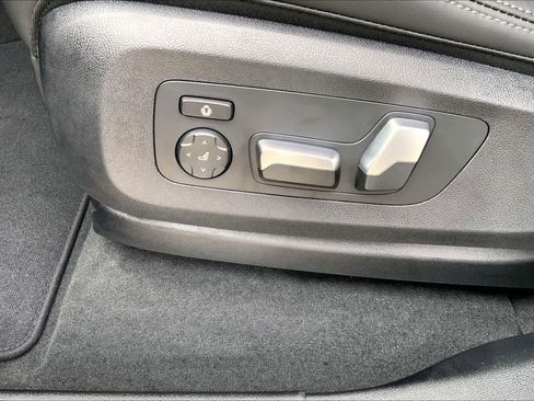 New 2026 BMW X5 sDrive40i RWD image 16