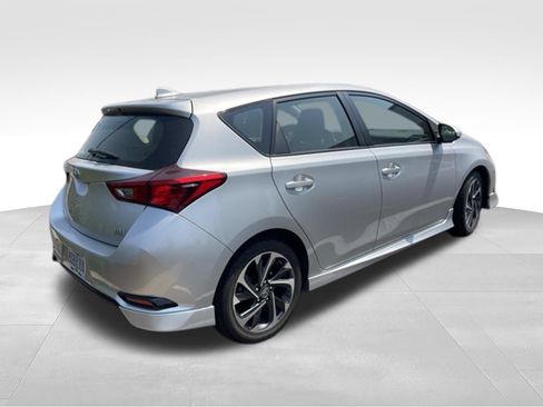 Used 2017 Toyota Corolla iM FWD image 16