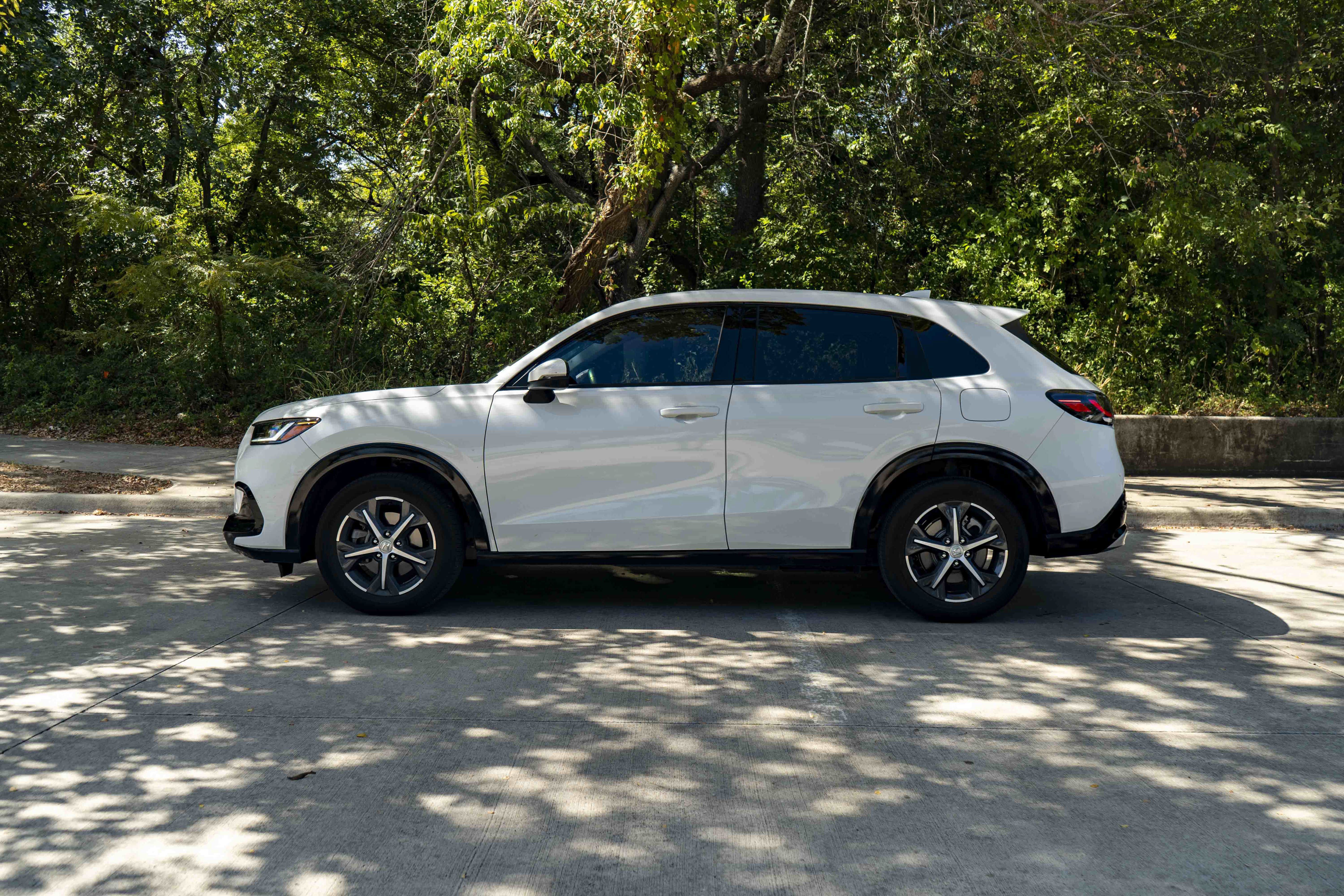 Certified 2024 Honda HR-V EX-L image 6