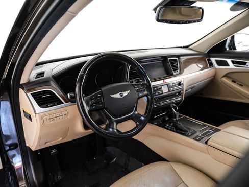 Used 2015 Hyundai Genesis 3.8 w/ Option Group 02 image 2