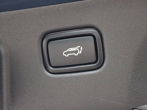 Used 2025 Kia EV6 Wind RWD image 32