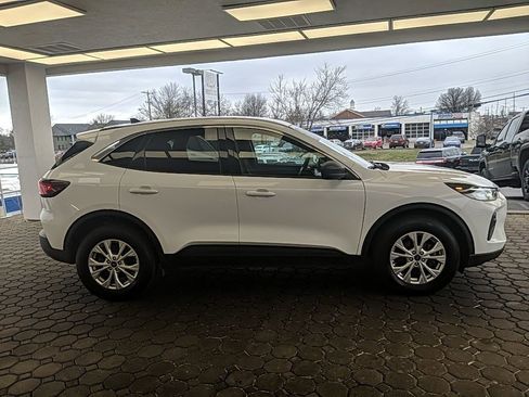 Used 2023 Ford Escape Active image 4