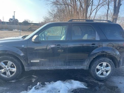 Used 2008 Ford Escape XLT image 2