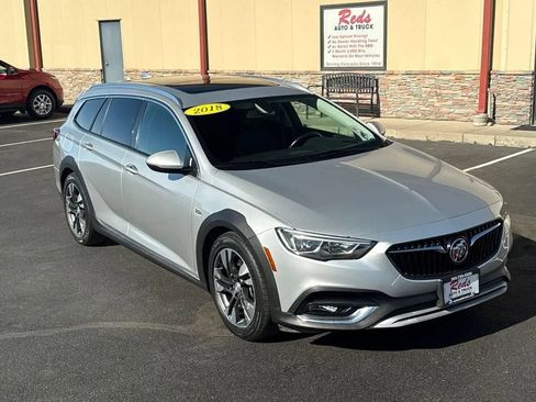 Used 2018 Buick Regal Essence w/ Sights and Sounds Package AWD/4WD image 7