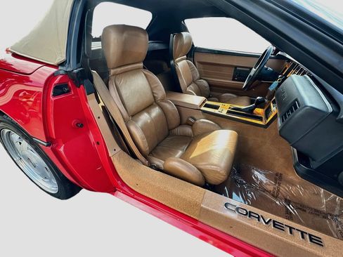 Used 1989 Chevrolet Corvette Convertible RWD image 18