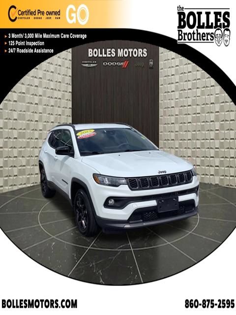 Certified 2025 Jeep Compass Latitude w/ Convenience Group AWD/4WD image 1