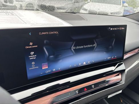 New 2026 BMW 550e xDrive AWD/4WD image 20