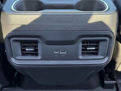Used 2025 Chevrolet Silverado 1500 LT AWD/4WD image 28