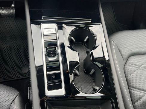 New 2026 Volkswagen Atlas SE FWD image 60