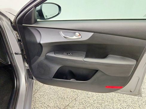 Used 2023 Kia Forte LXS FWD image 25