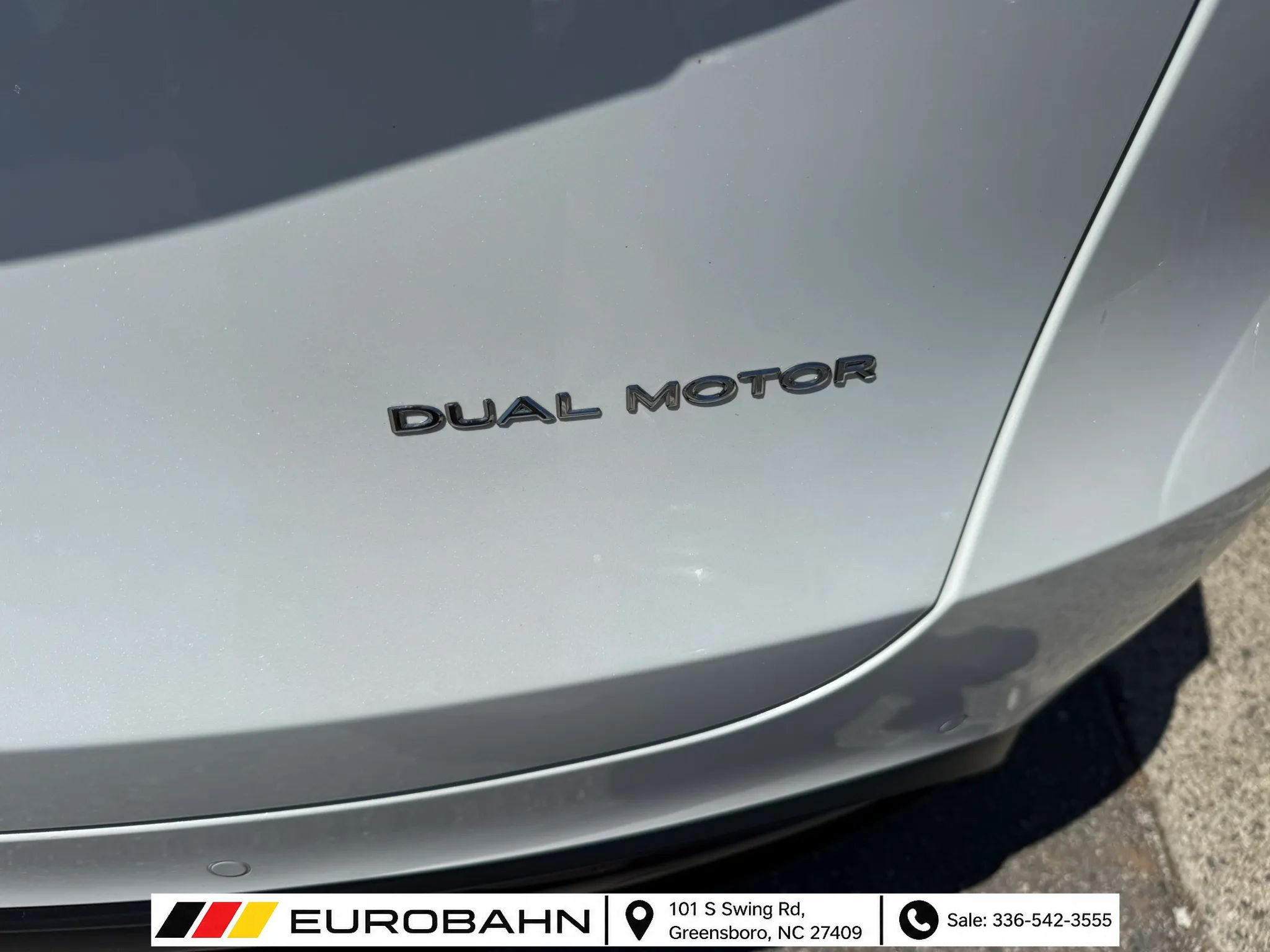 Used 2022 Tesla Model Y Long Range AWD/4WD image 25