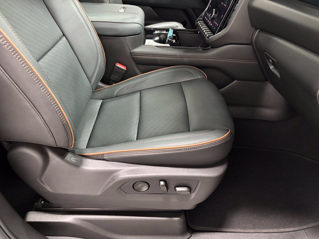 Used 2026 GMC Yukon XL AT4 AWD/4WD image 60