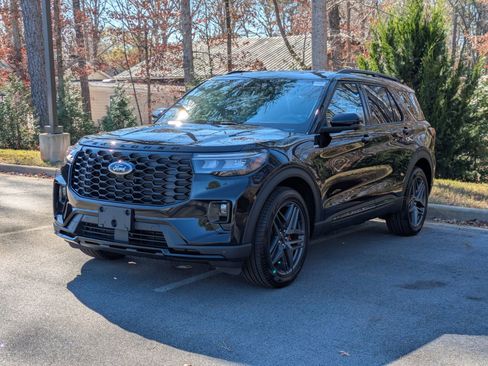 New 2026 Ford Explorer ST-Line w/ ST-Line Street Pack image 6