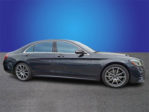Used 2019 Mercedes-Benz S 560 Sedan image 3