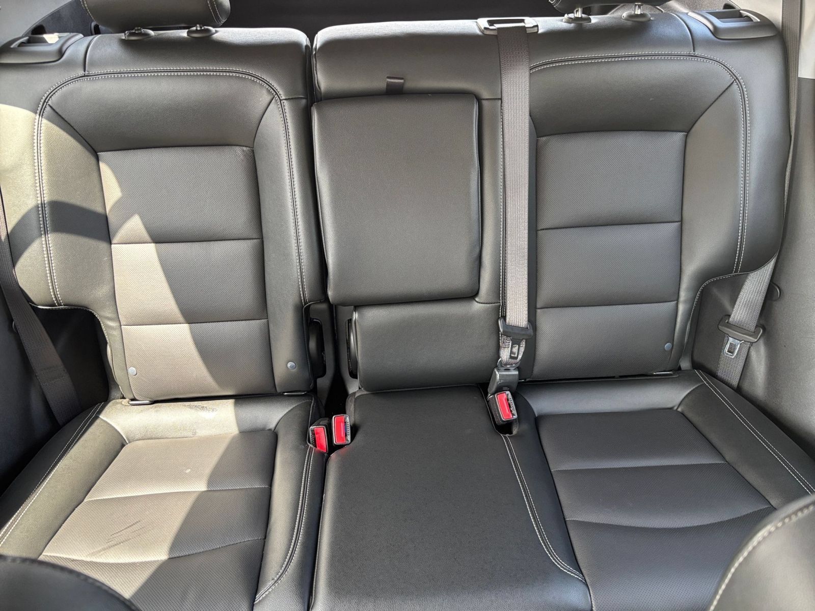 Used 2024 GMC Terrain SLT AWD/4WD image 39