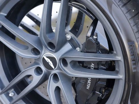 Used 2019 Aston Martin DBS Superleggera RWD image 20