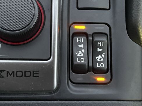 Certified 2023 Subaru Forester Premium image 27