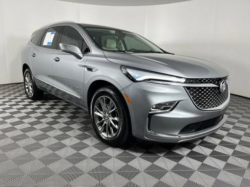 Used 2023 Buick Enclave Avenir w/ Avenir Technology Package FWD image 3