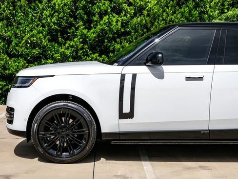 New 2026 Land Rover Range Rover Long Wheelbase SE AWD/4WD image 13