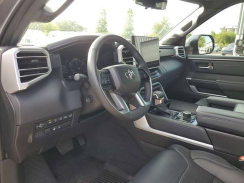 Used 2025 Toyota Tundra Platinum AWD/4WD image 20