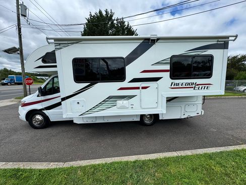 Used 2019 Mercedes-Benz Sprinter 170 image 8