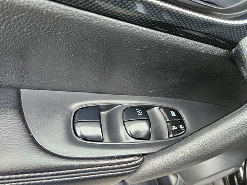 Used 2016 Nissan Rogue SL AWD/4WD image 18