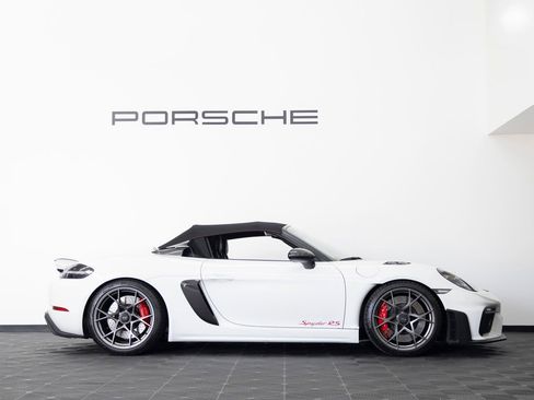 Certified 2024 Porsche 718 Boxster Spyder RS image 8