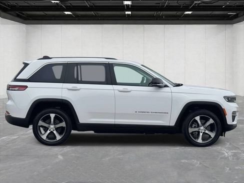 Used 2022 Jeep Grand Cherokee Limited 4xe AWD/4WD image 4