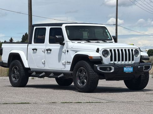 Used 2020 Jeep Gladiator Overland AWD/4WD image 9