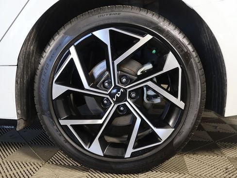 Used 2025 Kia K5 EX FWD image 23