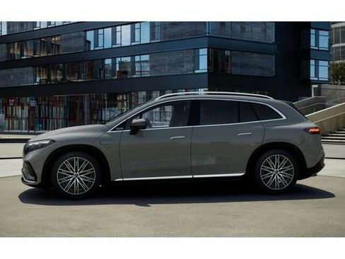 New 2026 Mercedes-Benz EQS 400 4MATIC SUV image 36
