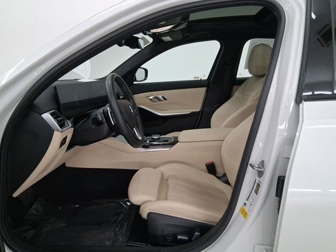 Used 2023 BMW 330i Sedan w/ Convenience Package image 5