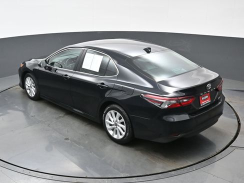 Used 2024 Toyota Camry LE image 37