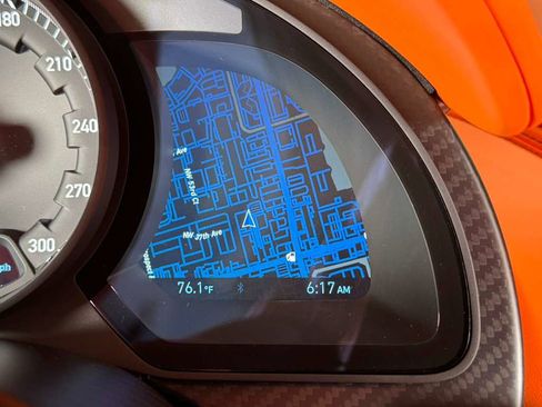 Used 2022 Bugatti Chiron Pur Sport image 17