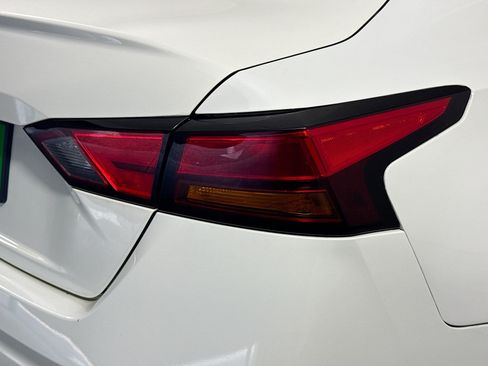 Used 2019 Nissan Altima 2.5 S FWD image 34