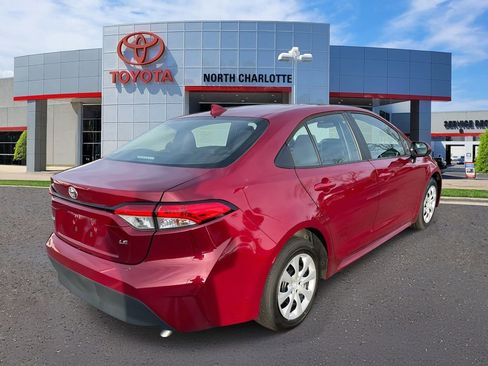 Used 2024 Toyota Corolla LE image 7