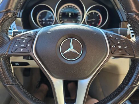 Used 2016 Mercedes-Benz E 250 4MATIC Sedan image 15
