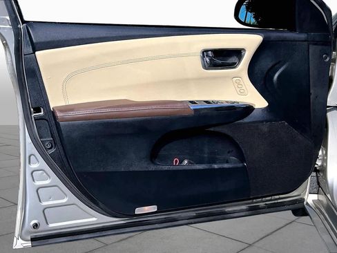 Used 2014 Toyota Avalon XLE Touring FWD image 25