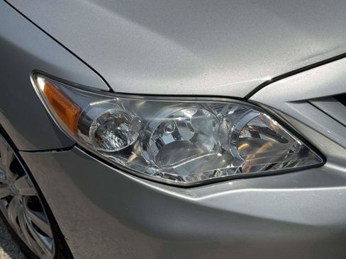 Used 2012 Toyota Corolla LE FWD image 6
