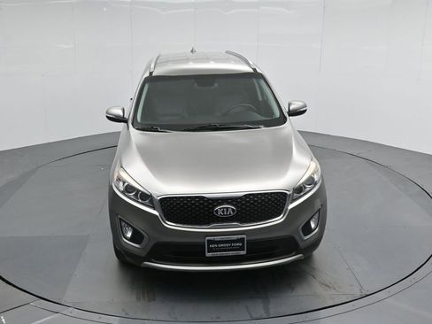 Used 2017 Kia Sorento EX image 36