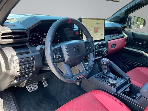 Used 2025 Toyota Tacoma TRD Pro AWD/4WD image 19