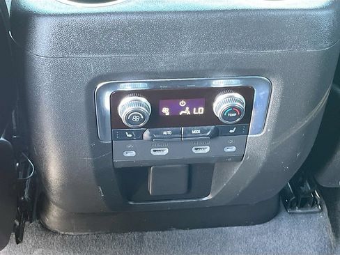 Used 2023 GMC Yukon XL Denali w/ Denali Reserve Package AWD/4WD image 28