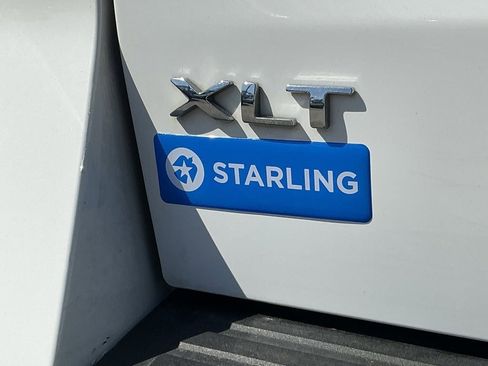 Certified 2024 Ford Expedition XLT image 17