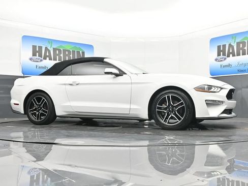 Used 2020 Ford Mustang Premium RWD image 23