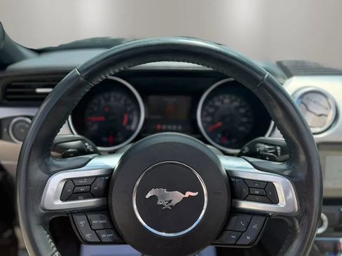 Used 2018 Ford Mustang Premium RWD image 13
