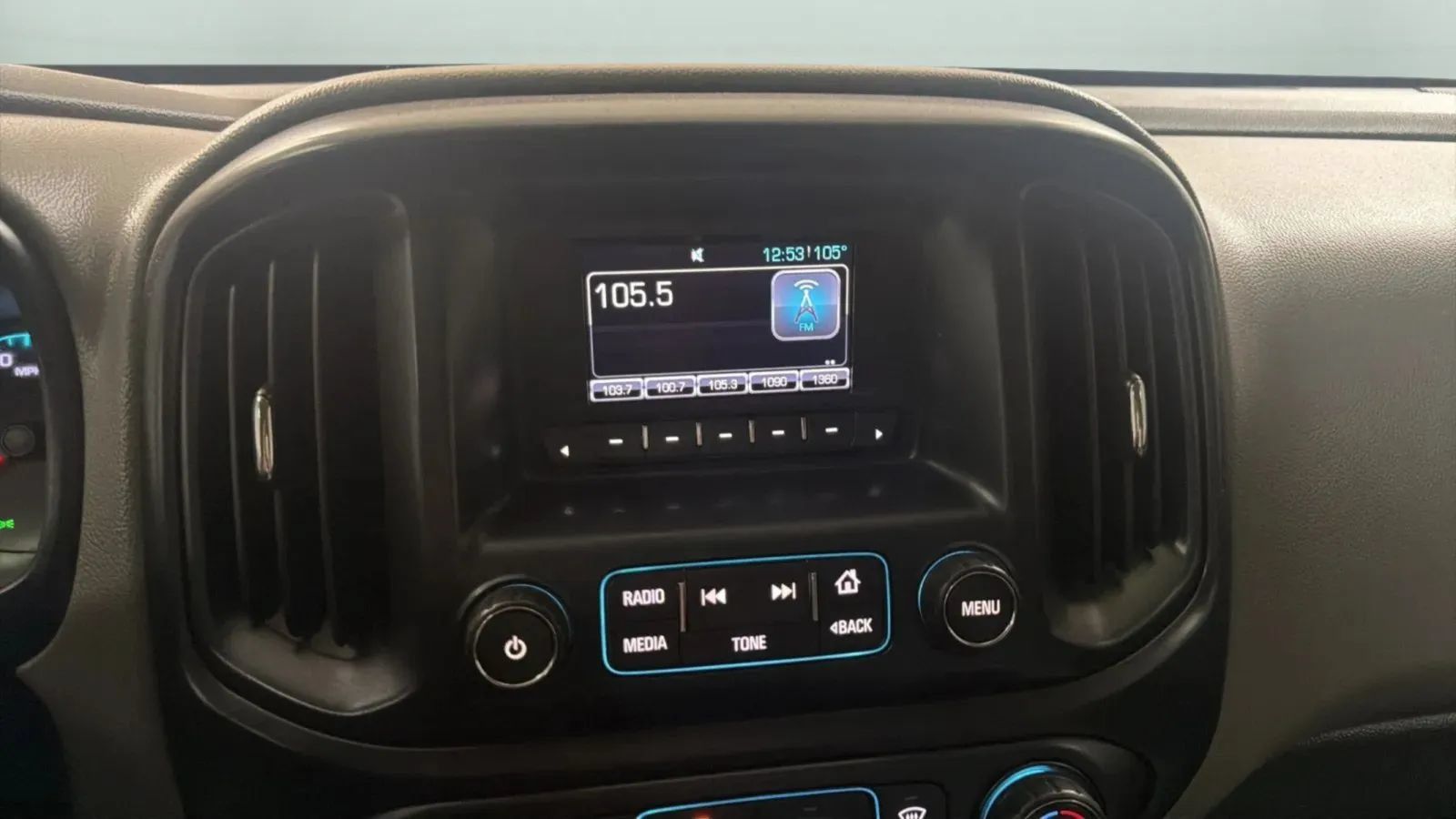 Used 2016 Chevrolet Colorado W/T RWD image 22