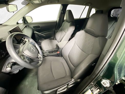 Used 2023 Toyota Corolla Cross LE FWD image 14
